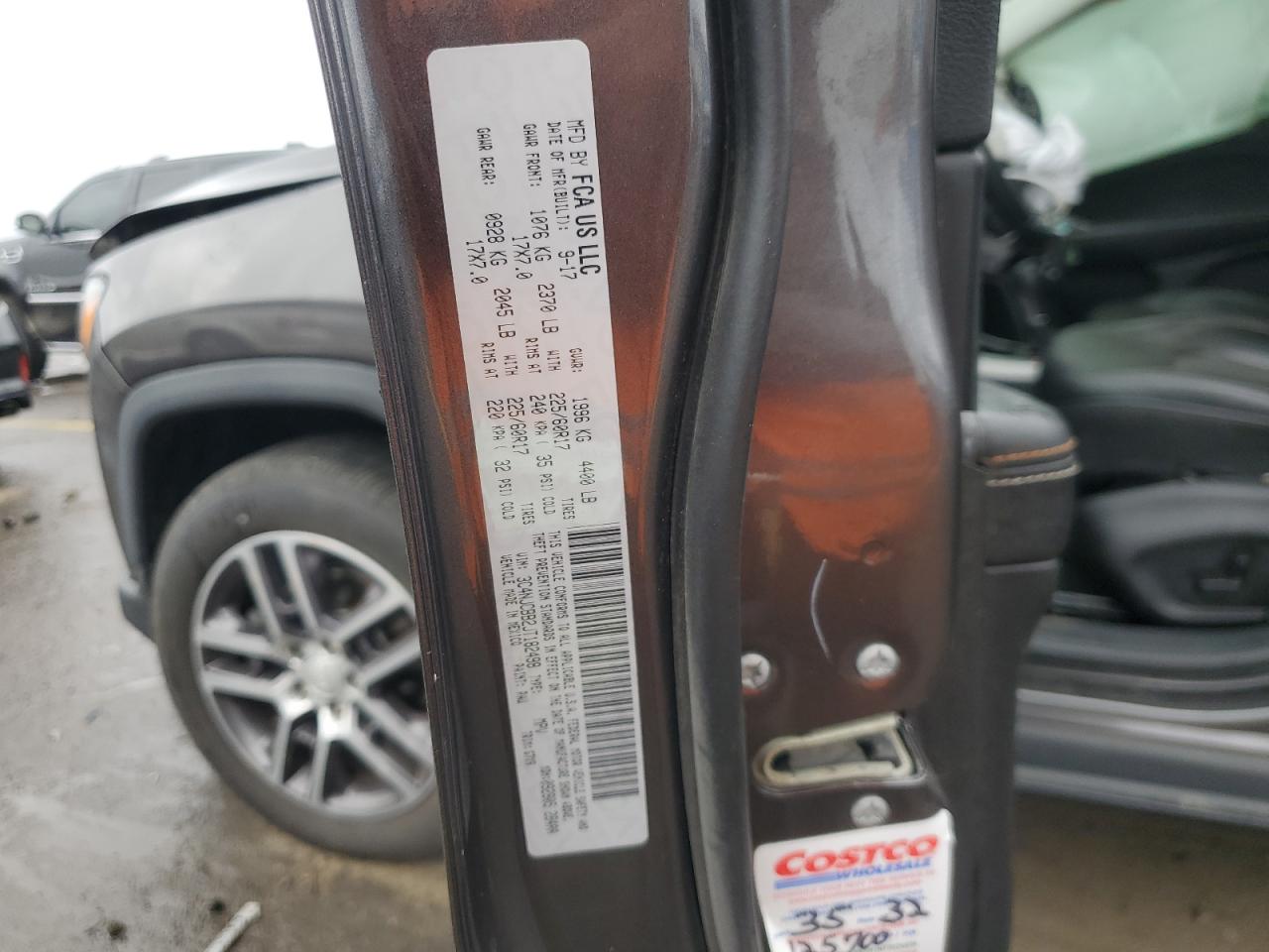 2018 Jeep Compass Latitude VIN: 3C4NJCBB2JT182498 Lot: 82304205