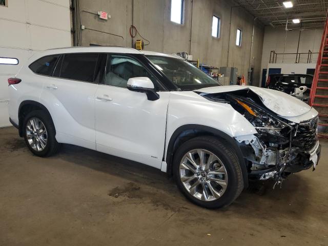  TOYOTA HIGHLANDER 2022 Белы