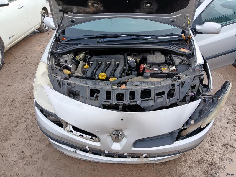 2006 RENAULT CLIO 1.6 VVT PRIVILEGE 5DR AUTO