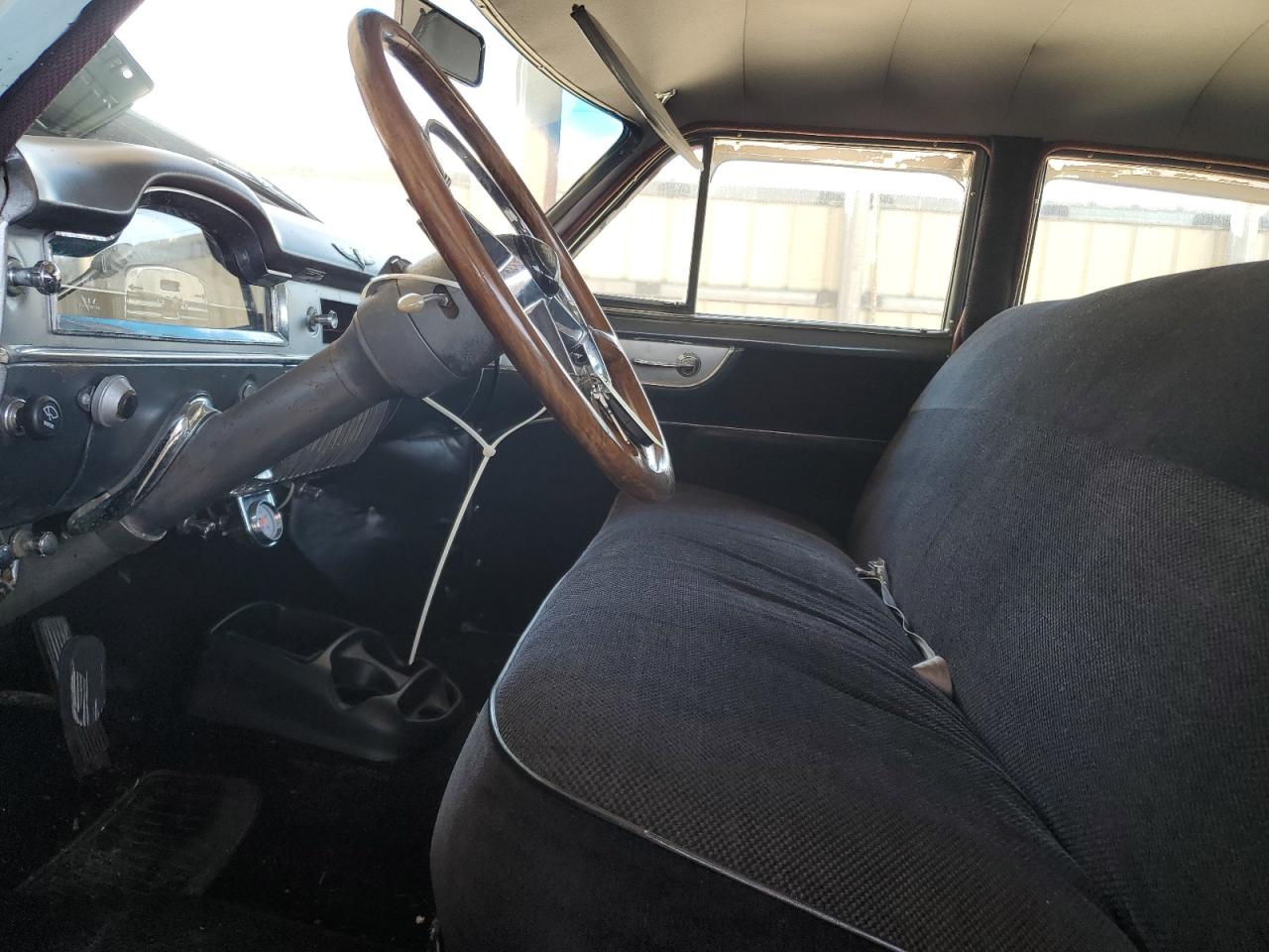 1950 Cadillac 4D VIN: 506263298 Lot: 86678145