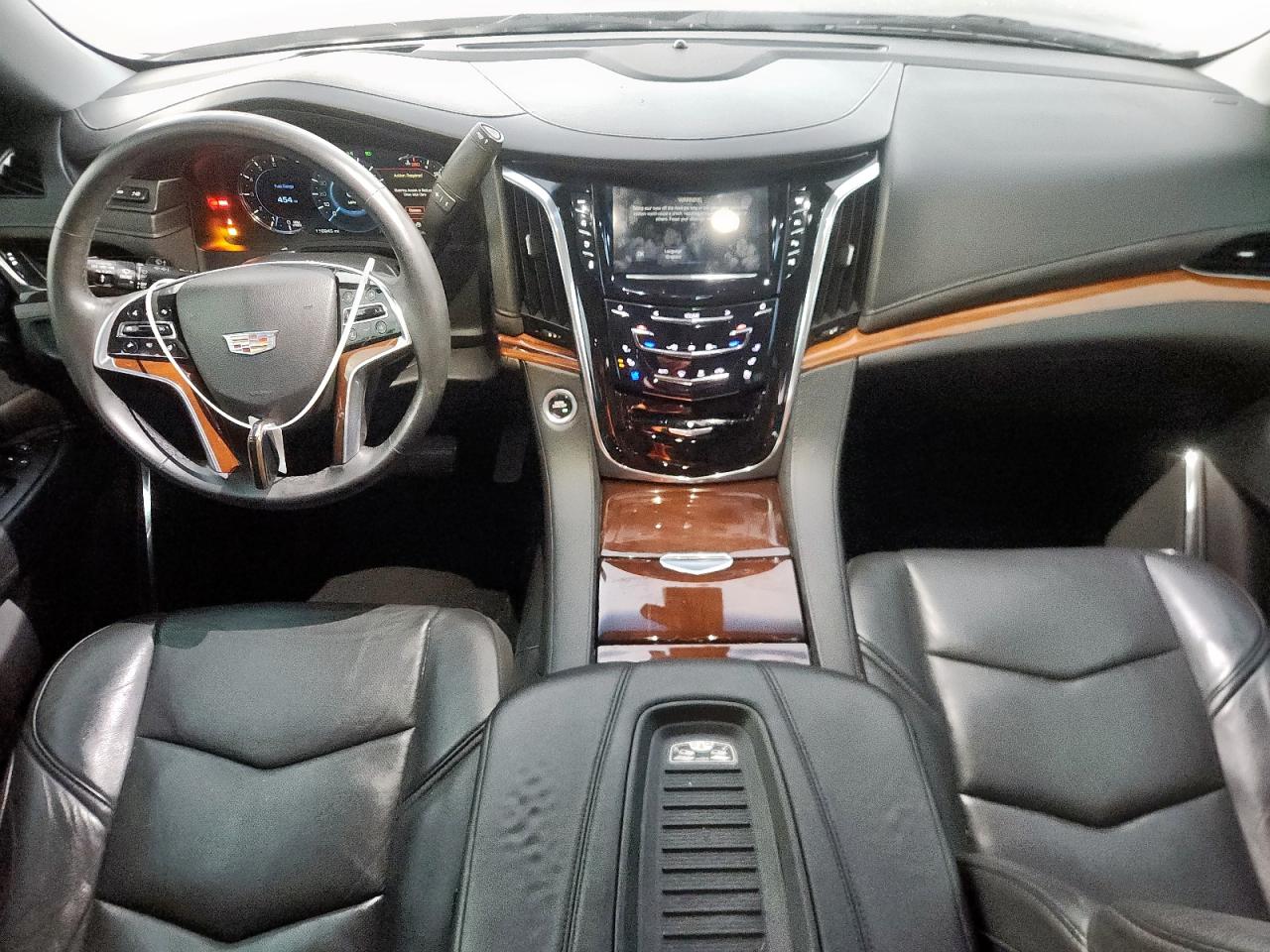 2018 Cadillac Escalade Luxury VIN: 1GYS3BKJ7JR135954 Lot: 89872895