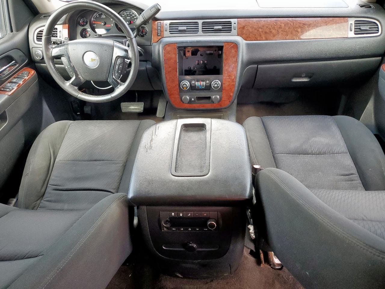 2011 Chevrolet Tahoe C1500 Ls VIN: 1GNSCAE08BR102151 Lot: 85701265