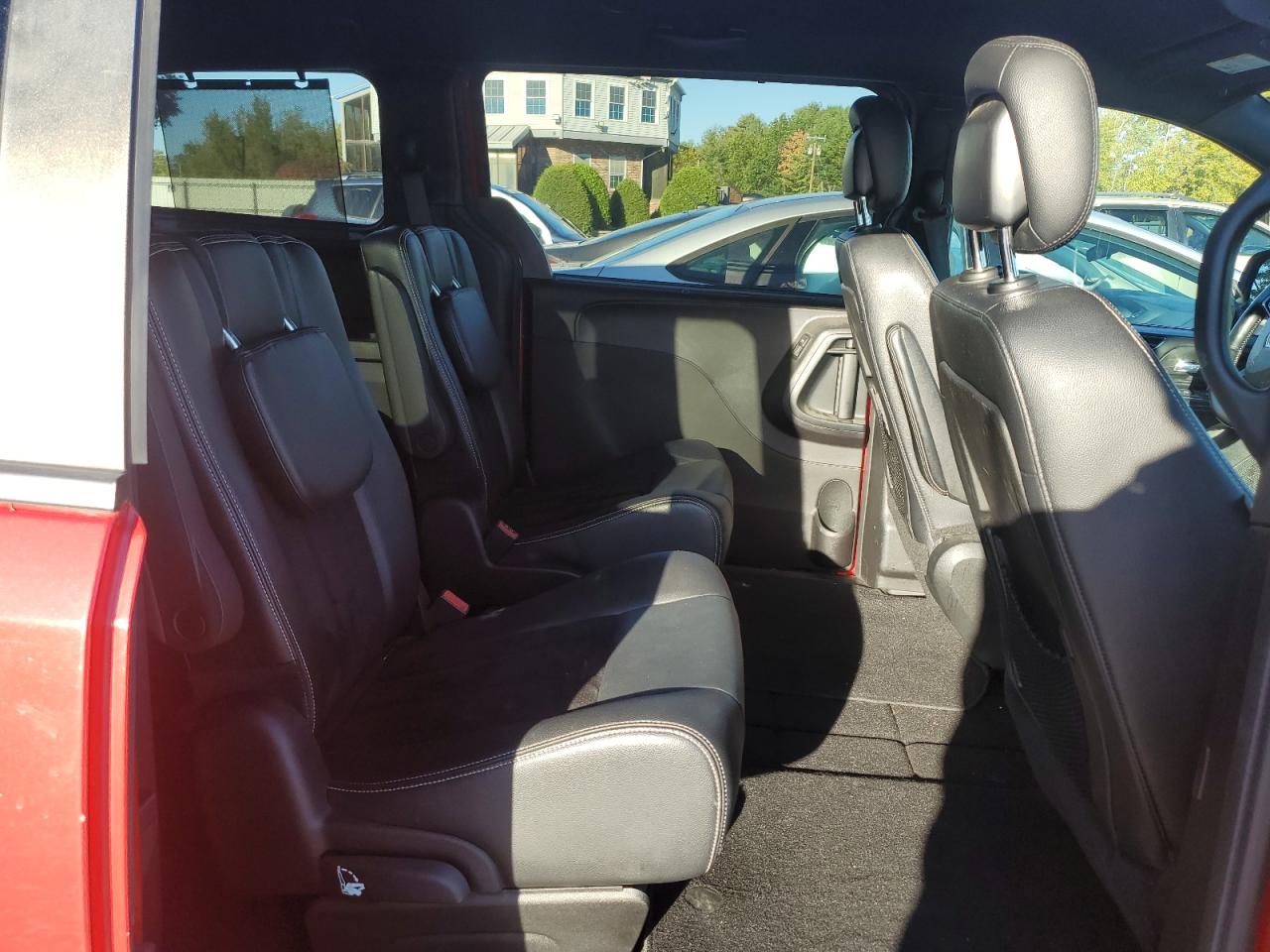 2015 Dodge Grand Caravan Sxt VIN: 2C4RDGCG1FR652329 Lot: 85905975