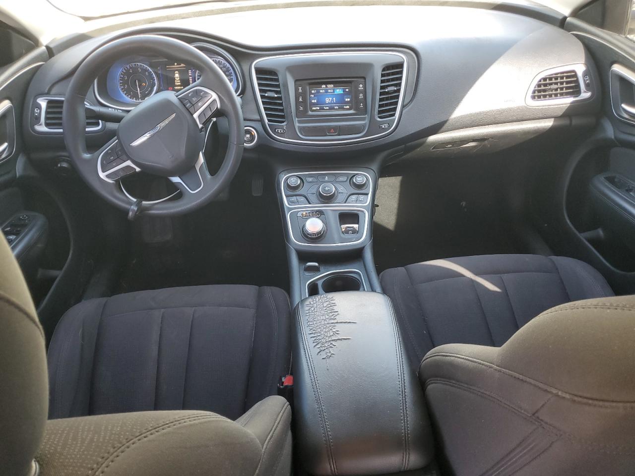 2015 Chrysler 200 Limited VIN: 1C3CCCABXFN502018 Lot: 82246625