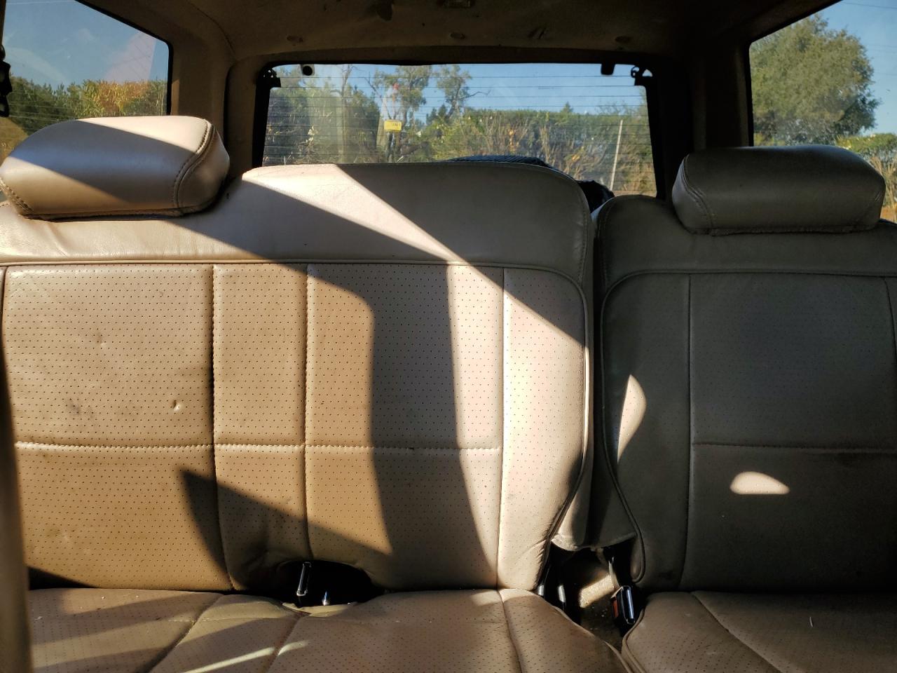 1997 Ford Explorer VIN: 1FMDU34E4VUB04211 Lot: 82253335