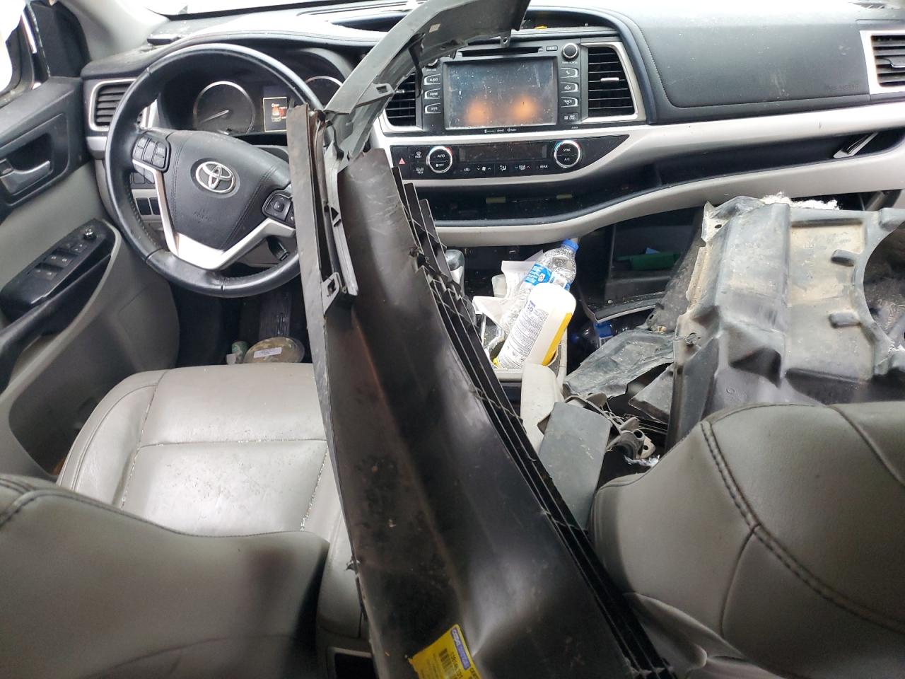 2016 Toyota Highlander Xle VIN: 5TDJKRFH1GS317406 Lot: 89834755