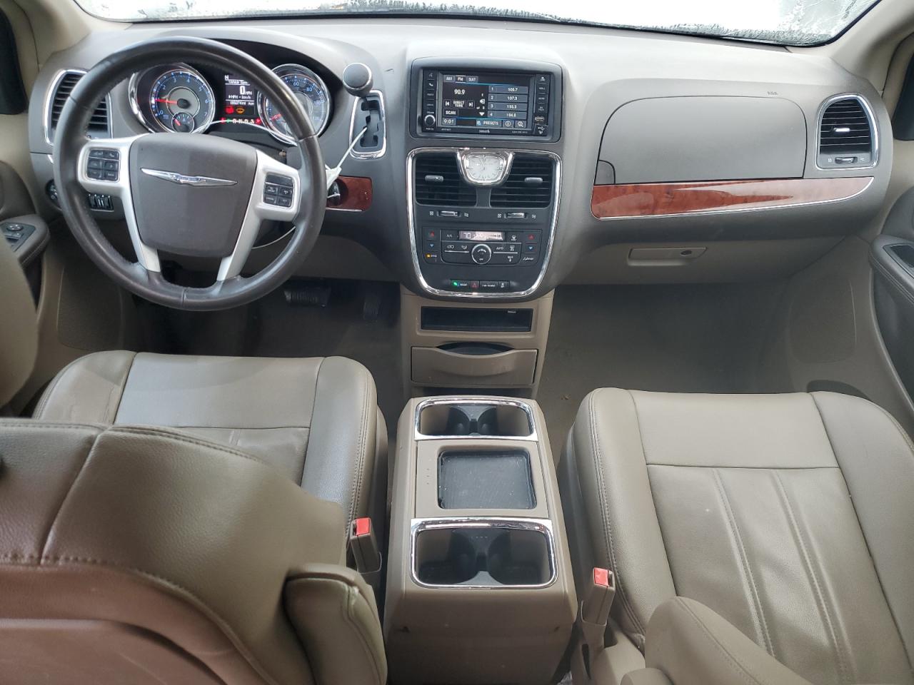 2014 Chrysler Town & Country Touring VIN: 2C4RC1BG2ER393947 Lot: 82384705