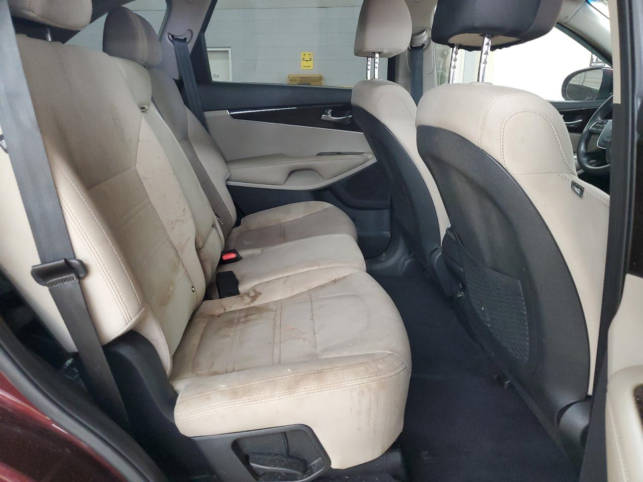 2019 Kia Sorento L VIN: 5XYPG4A33KG503559 Lot: 85567375