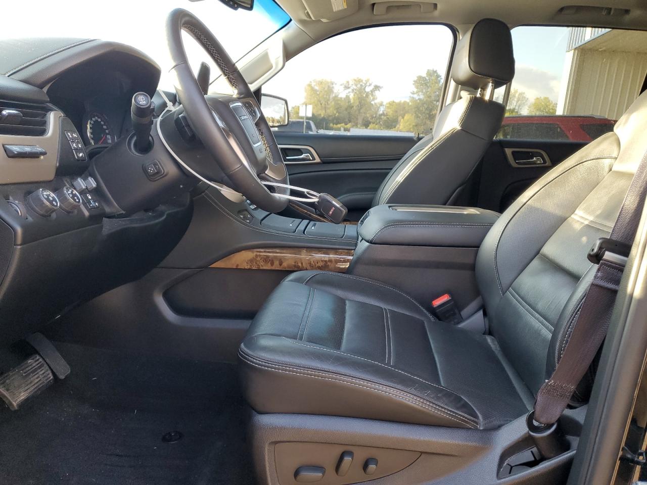 2015 GMC Yukon Denali VIN: 1GKS2CKJ7FR641195 Lot: 82192895