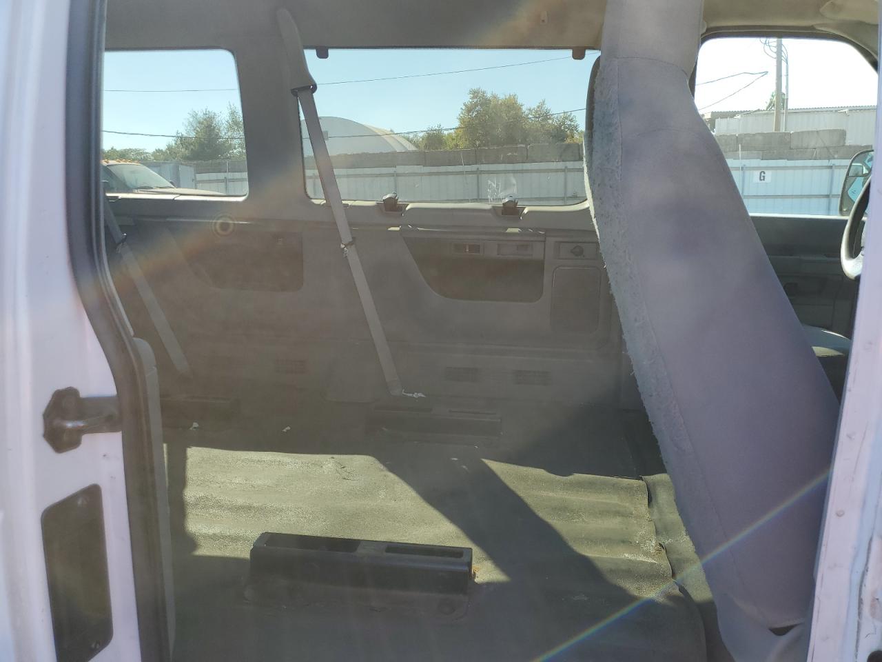 2014 Ford Econoline E350 Super Duty Wagon VIN: 1FBSS3BL7EDA97360 Lot: 85180175