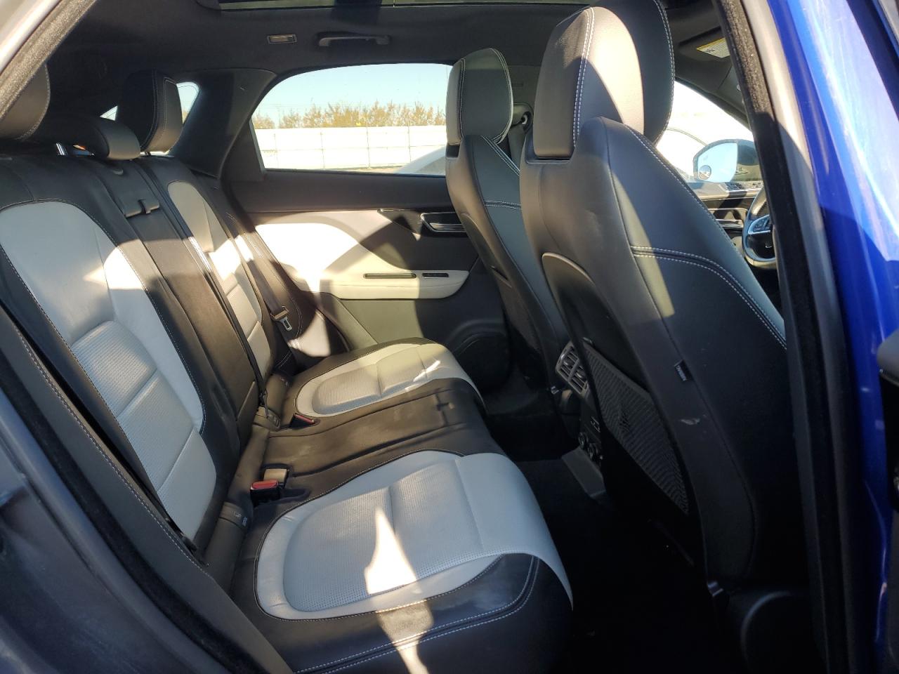 2018 Jaguar F-Pace R - Sport VIN: SADCL2FX0JA235065 Lot: 86181775