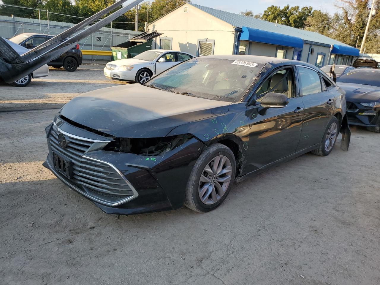 2021 Toyota Avalon Xle
