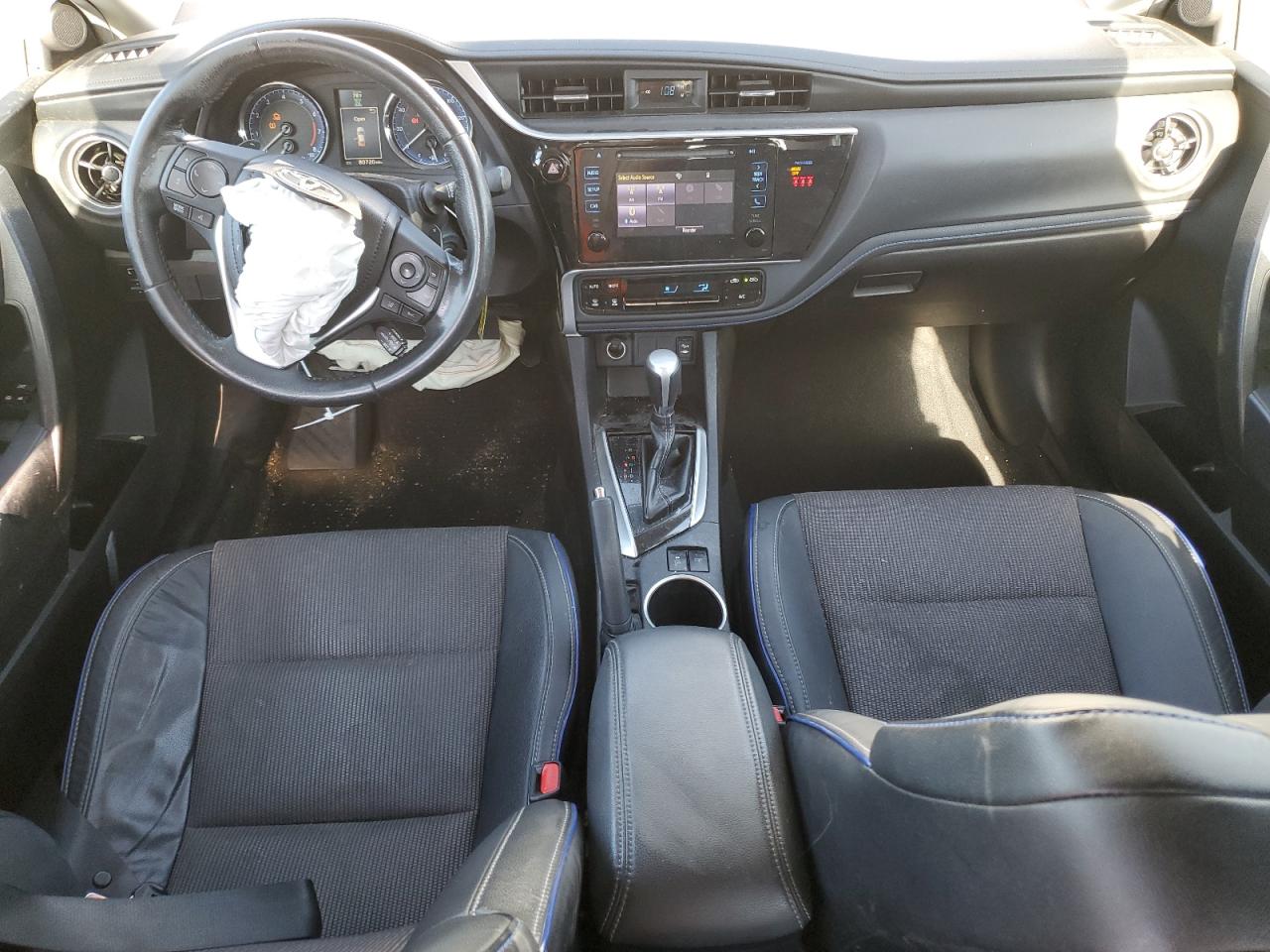 2019 Toyota Corolla L VIN: 2T1BURHE1KC242225 Lot: 90091455