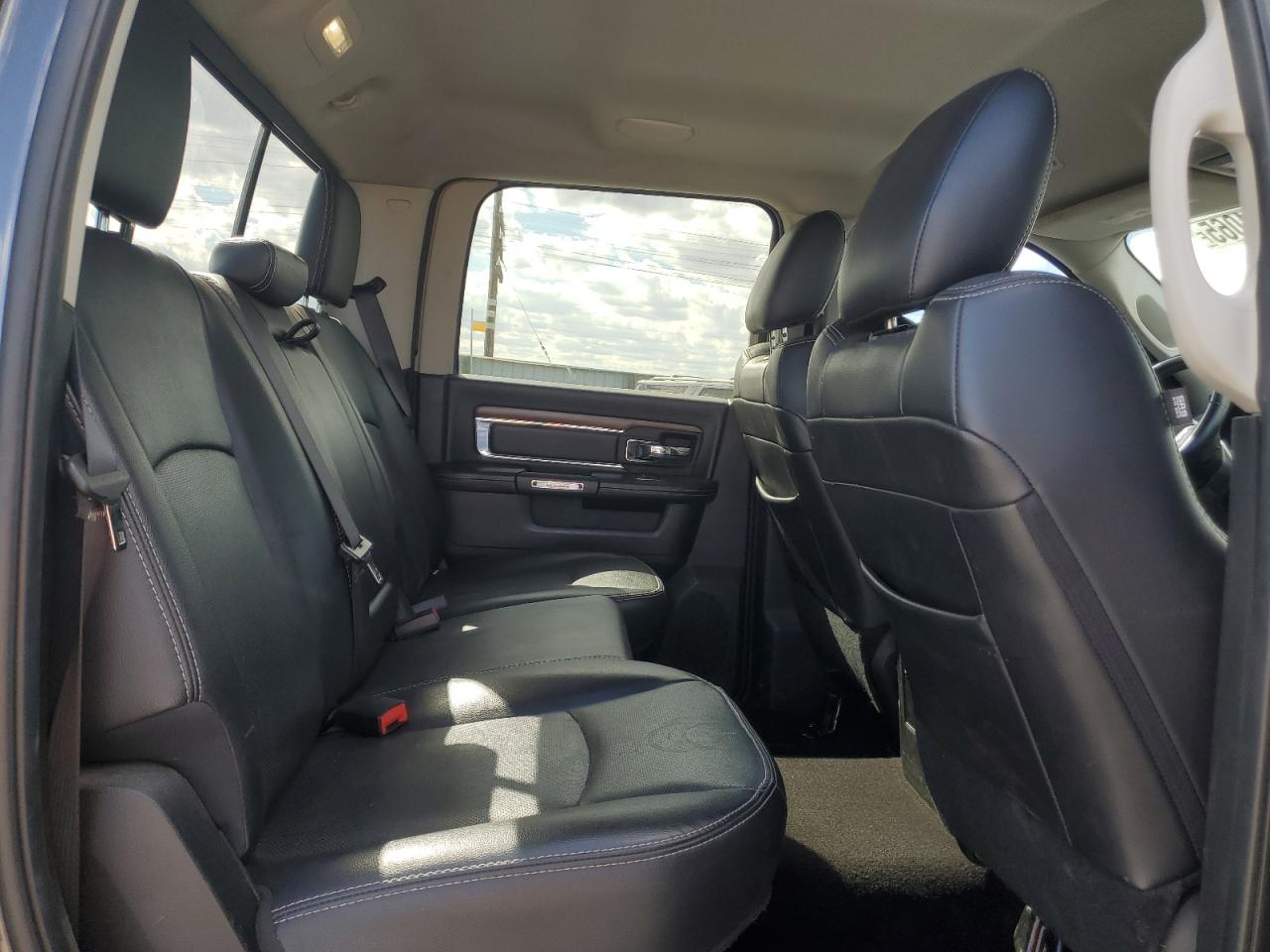 2017 Ram 2500 Laramie VIN: 3C6UR5FL7HG720142 Lot: 85844065