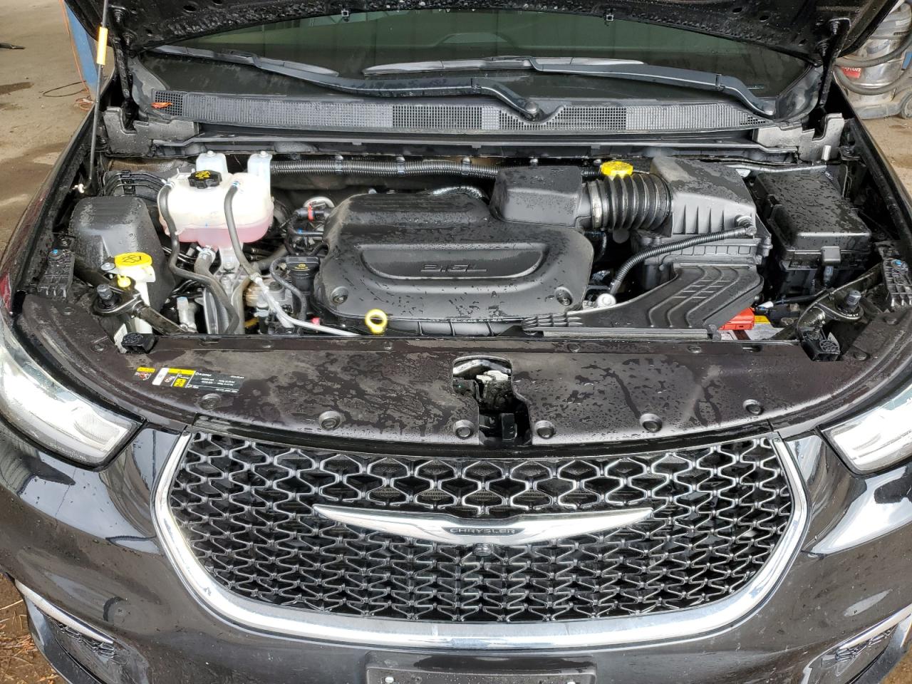 2025 Chrysler Pacifica Select VIN: 2C4RC1BG9SR568125 Lot: 85593765