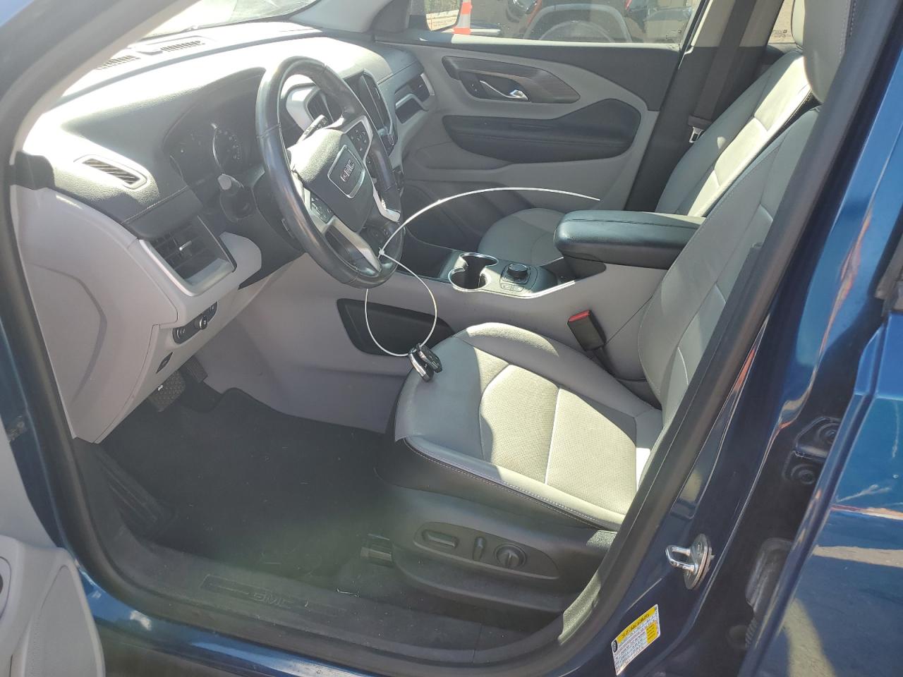 2020 GMC Terrain Slt VIN: 3GKALPEV2LL101819 Lot: 85921095