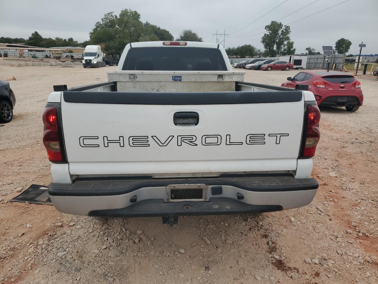 2004 Chevrolet Silverado C2500 Heavy Duty VIN: 1GCHC24U64E262813 Lot: 85149325