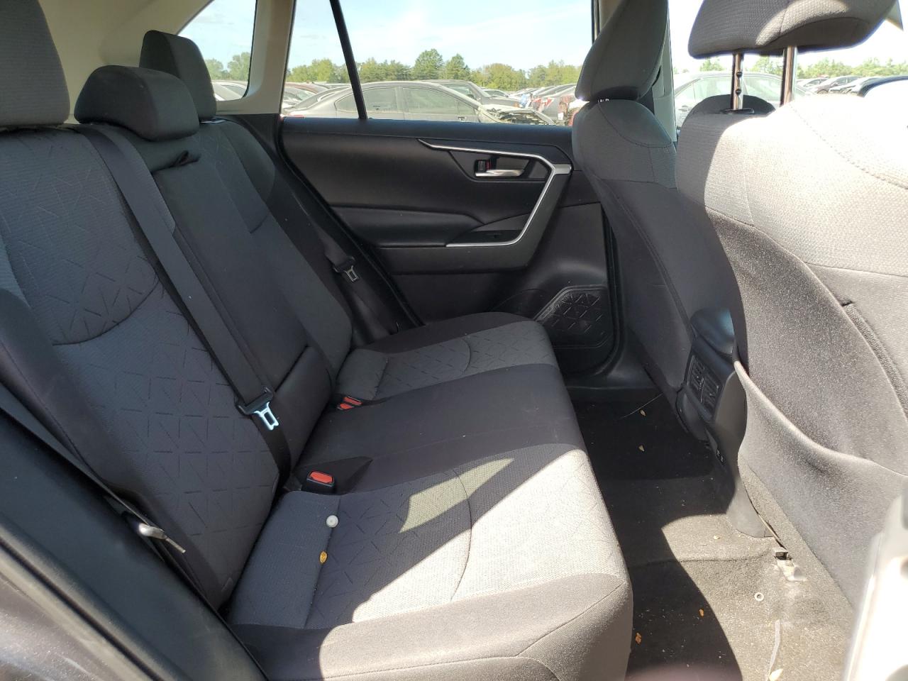 2020 Toyota Rav4 Xle VIN: 2T3P1RFV3LW103903 Lot: 84965225