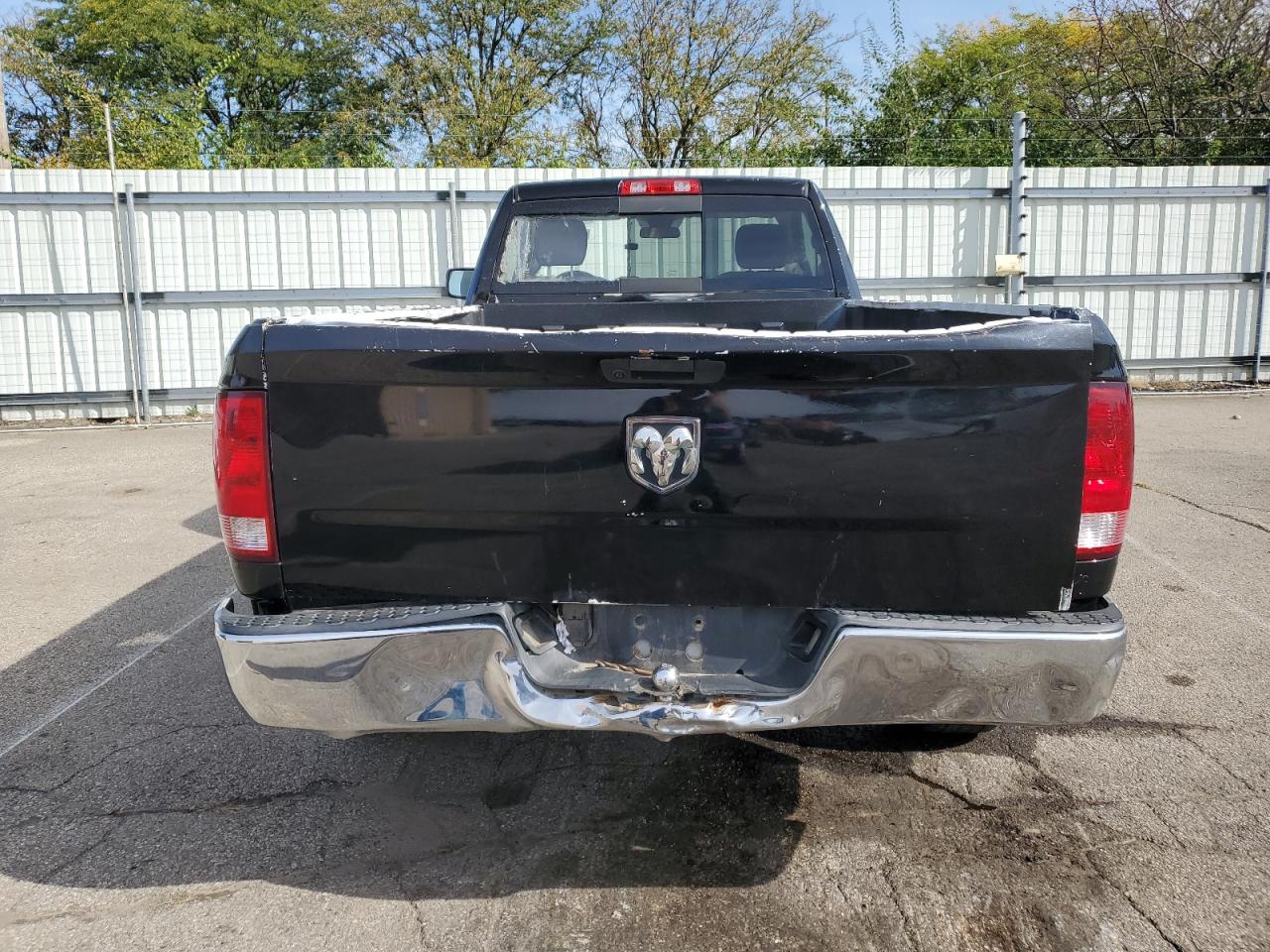 2019 Ram 1500 Classic Tradesman VIN: 3C6JR6DT1KG506072 Lot: 86143835