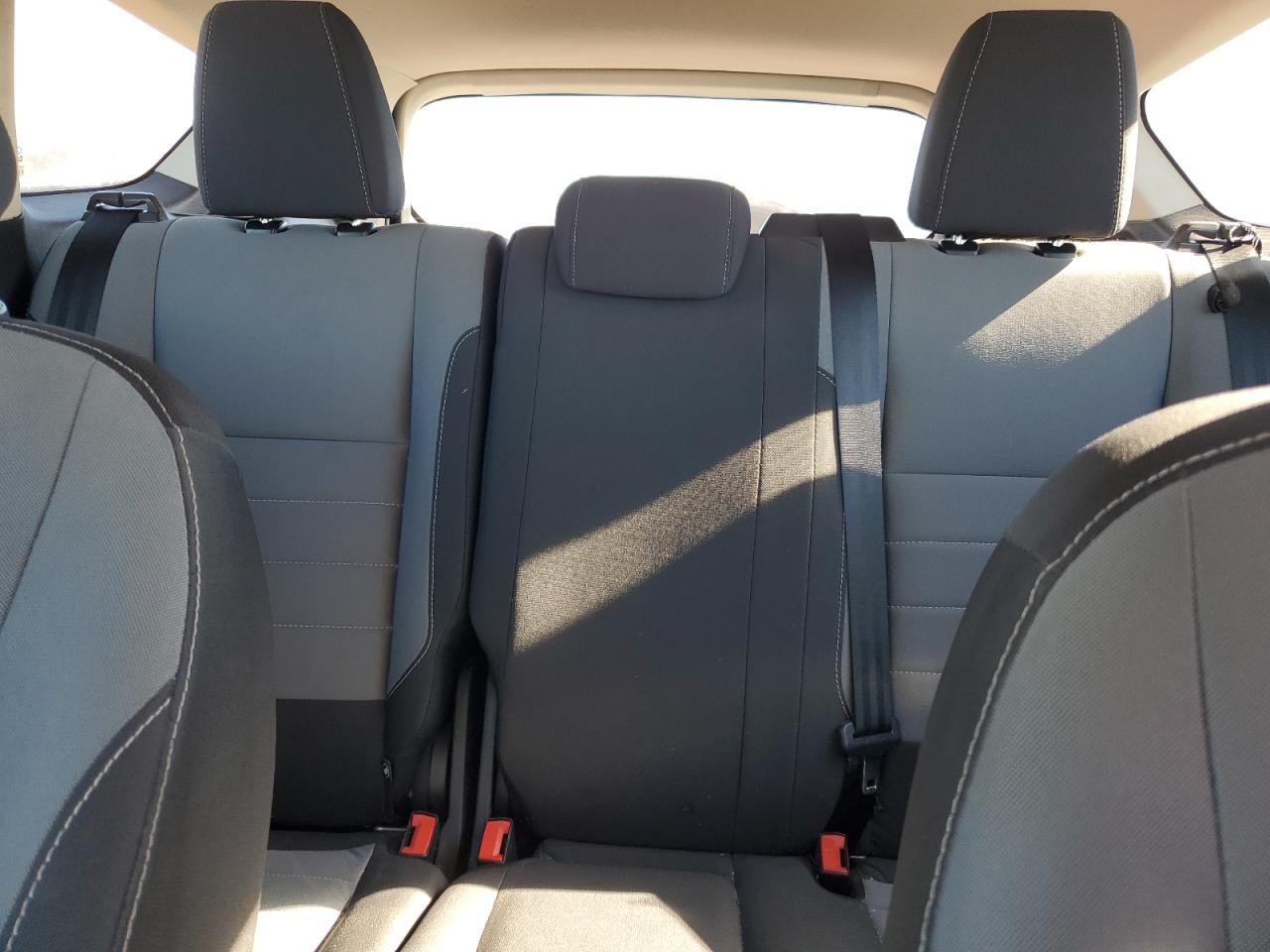 2018 Ford Escape S VIN: 1FMCU0F70JUB34597 Lot: 82563265