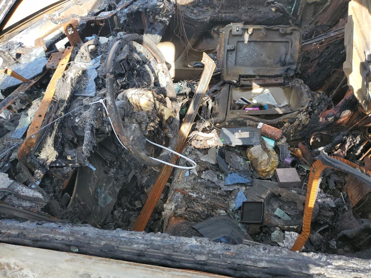 2005 Cadillac Escalade Luxury VIN: 1GYEK63N05R232900 Lot: 70691685