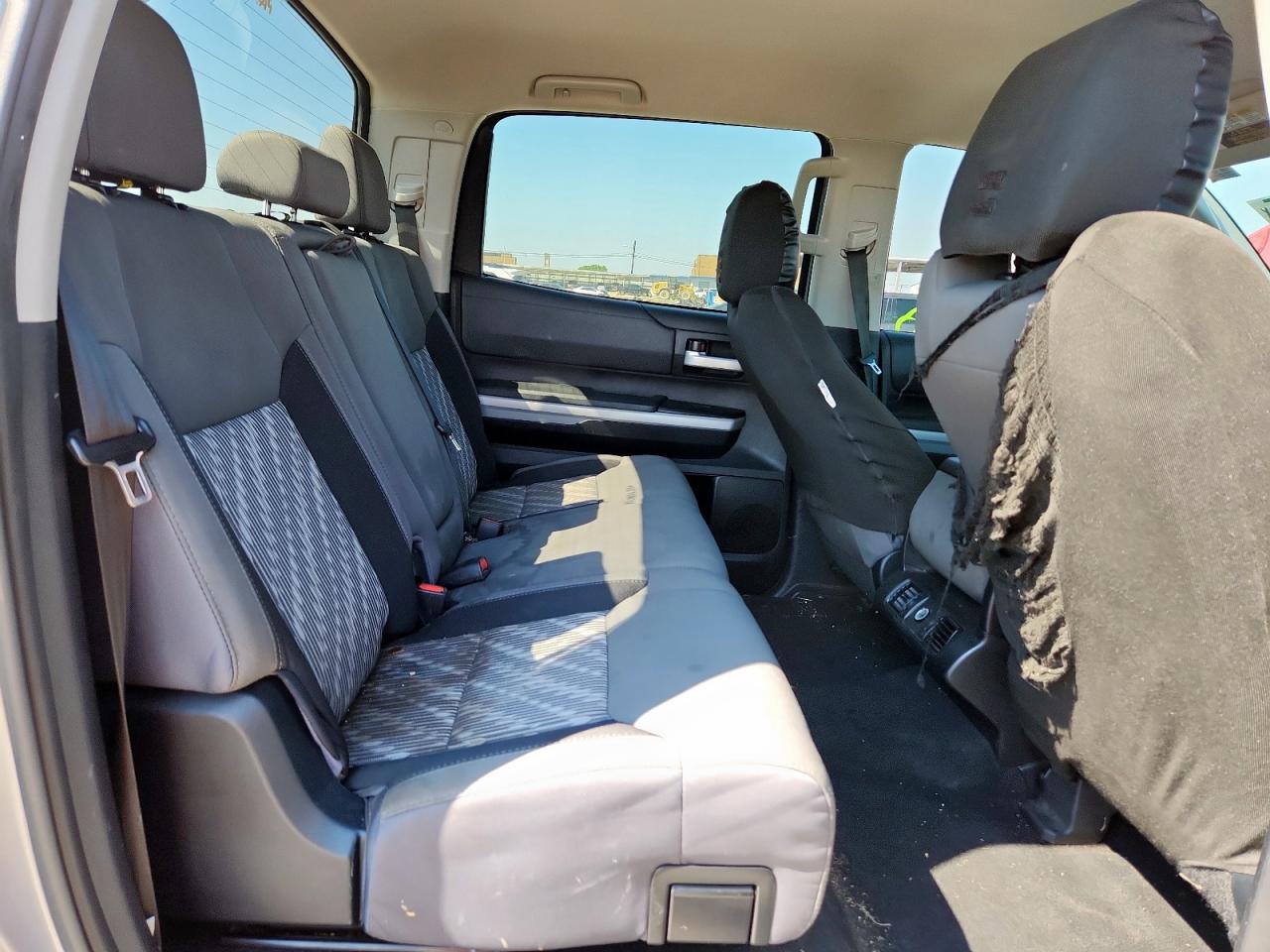 2018 Toyota Tundra Crewmax Sr5 VIN: 5TFEM5F15JX132767 Lot: 84360765