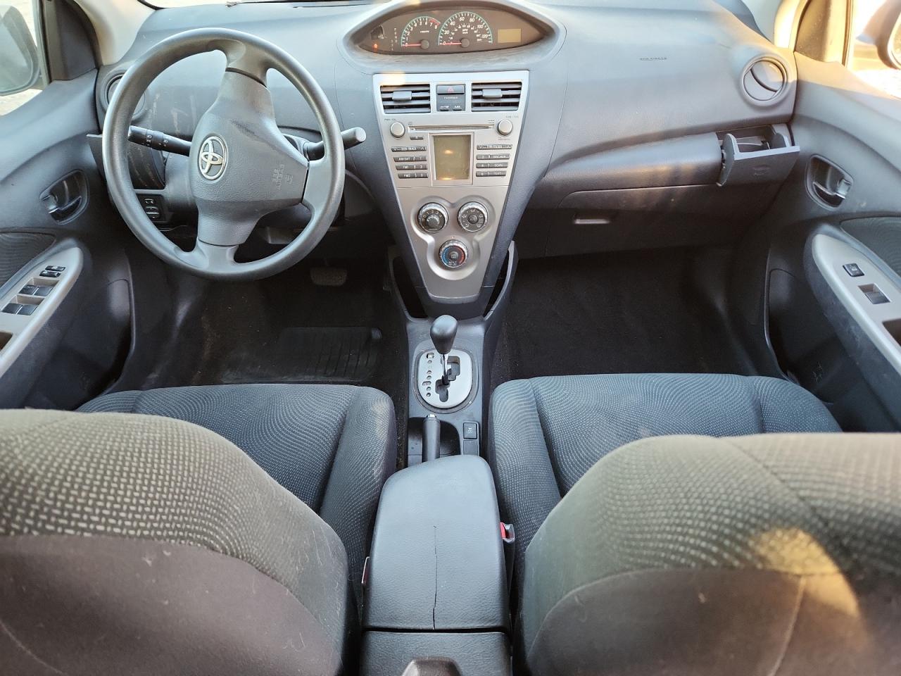 2010 Toyota Yaris VIN: JTDBT4K3XA1359933 Lot: 86598575