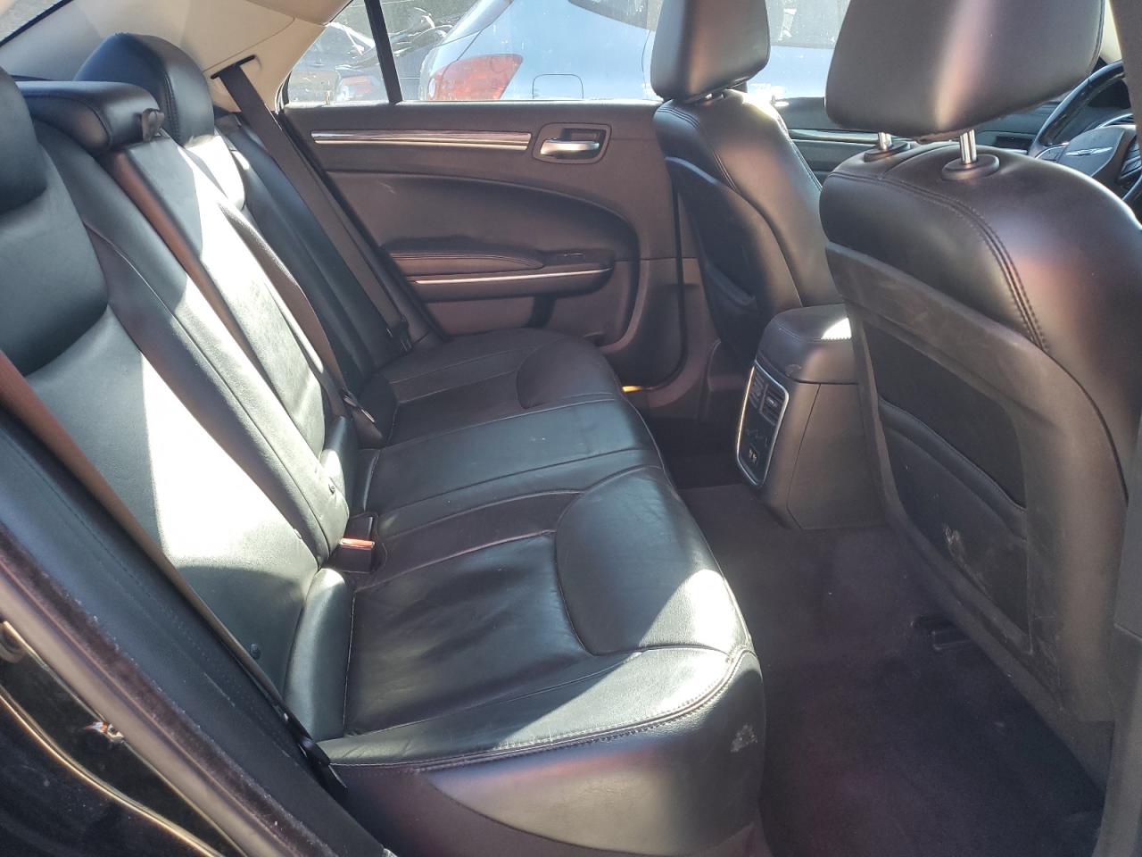 2018 Chrysler 300 Touring VIN: 2C3CCAAG4JH275247 Lot: 90110445