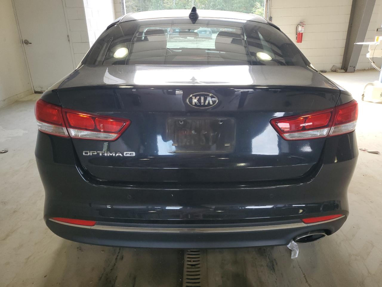 2017 Kia Optima Lx VIN: 5XXGT4L33HG170687 Lot: 85777355