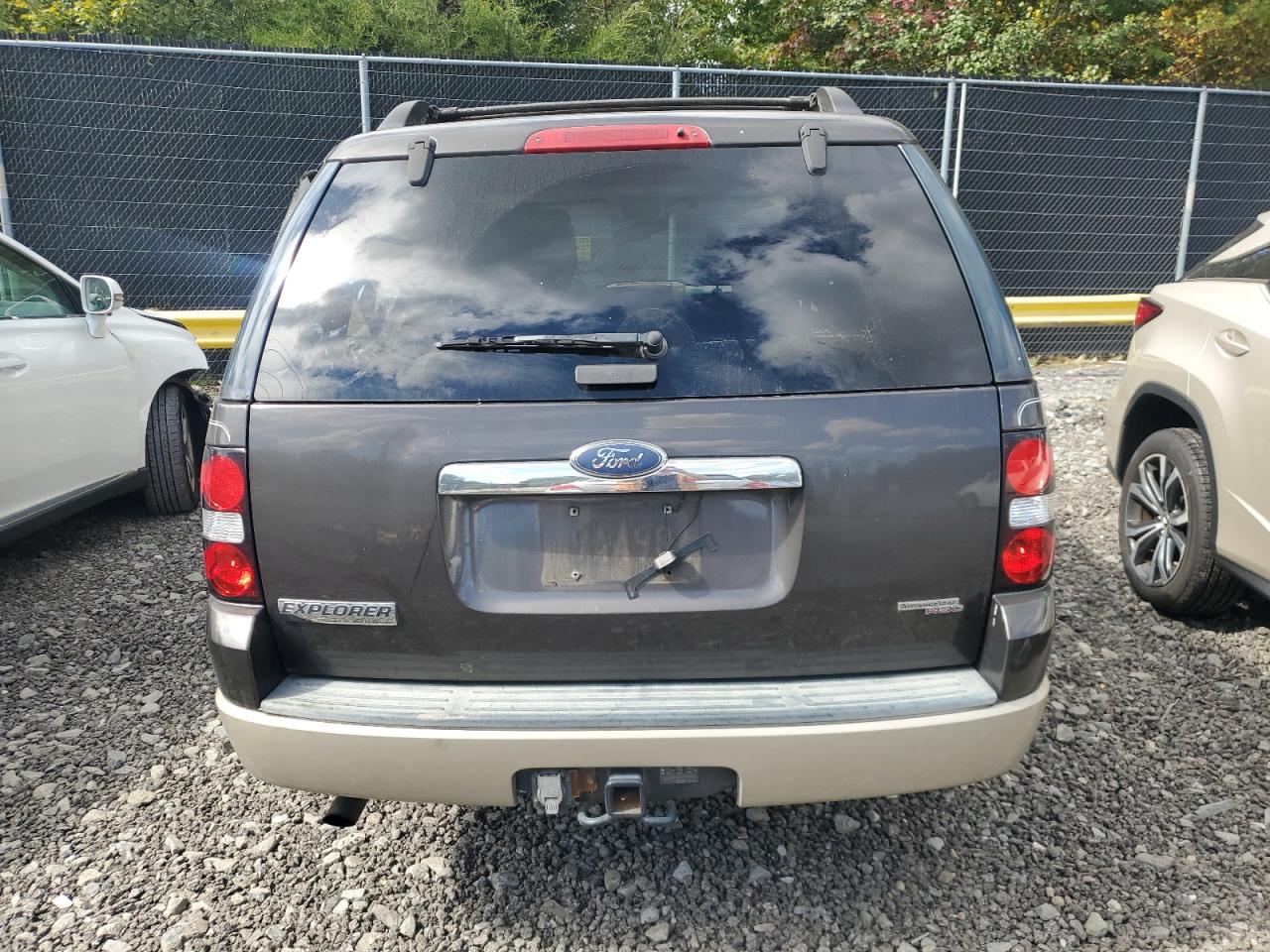 2007 Ford Explorer Eddie Bauer VIN: 1FMEU74847UA87239 Lot: 85746535