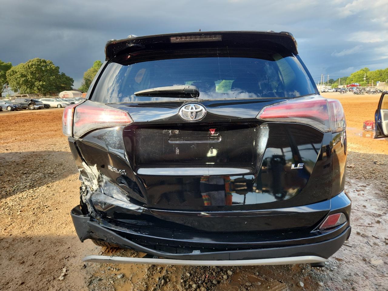 2017 Toyota Rav4 Le VIN: 2T3ZFREV5HW376747 Lot: 85312905