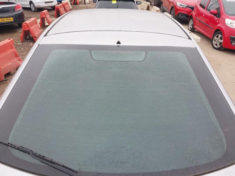 2005 FORD MONDEO 2.0 GHIA X 5DR AUTO