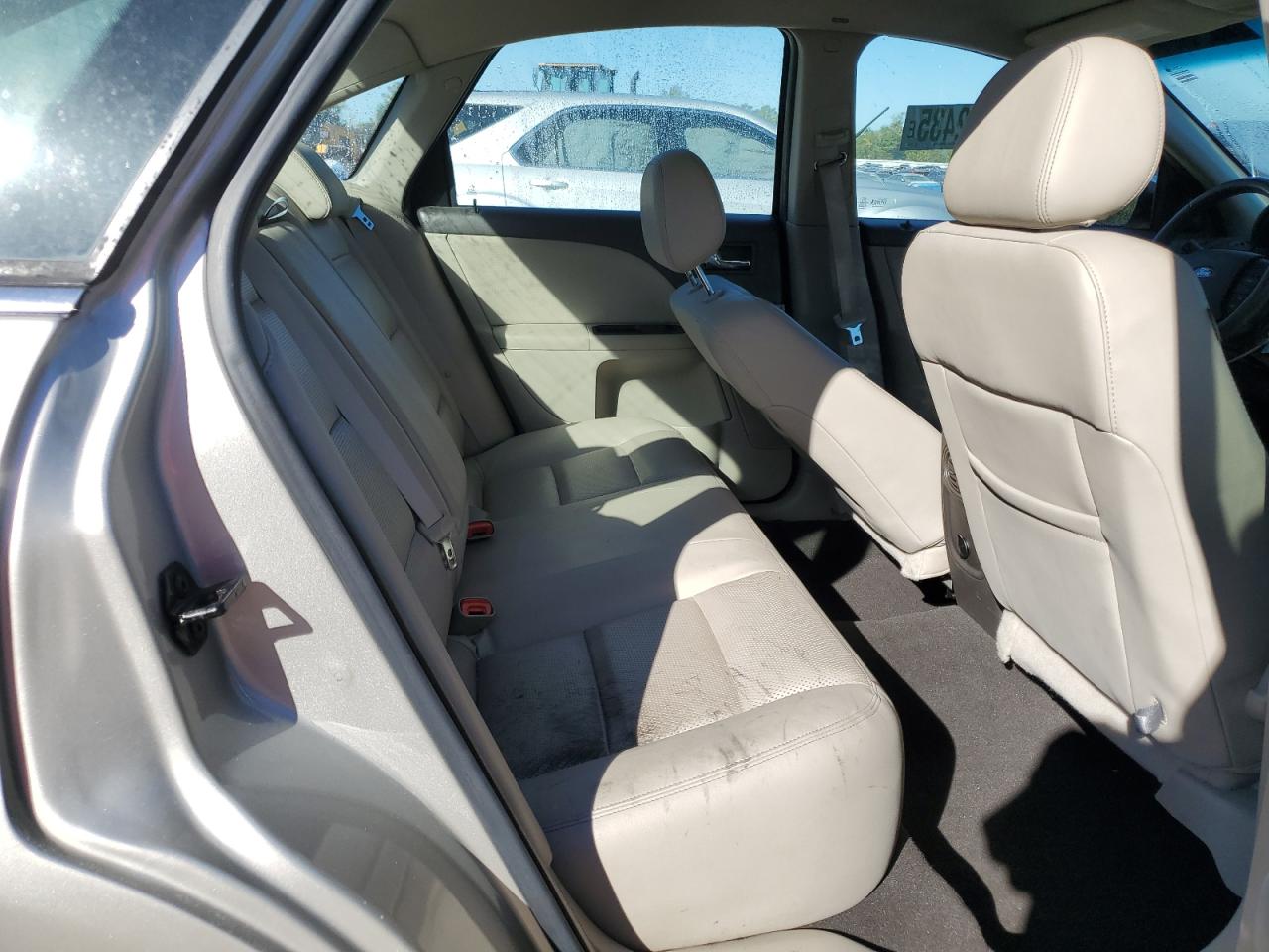 2008 Ford Taurus Limited VIN: 1FAHP25W88G177279 Lot: 82332435