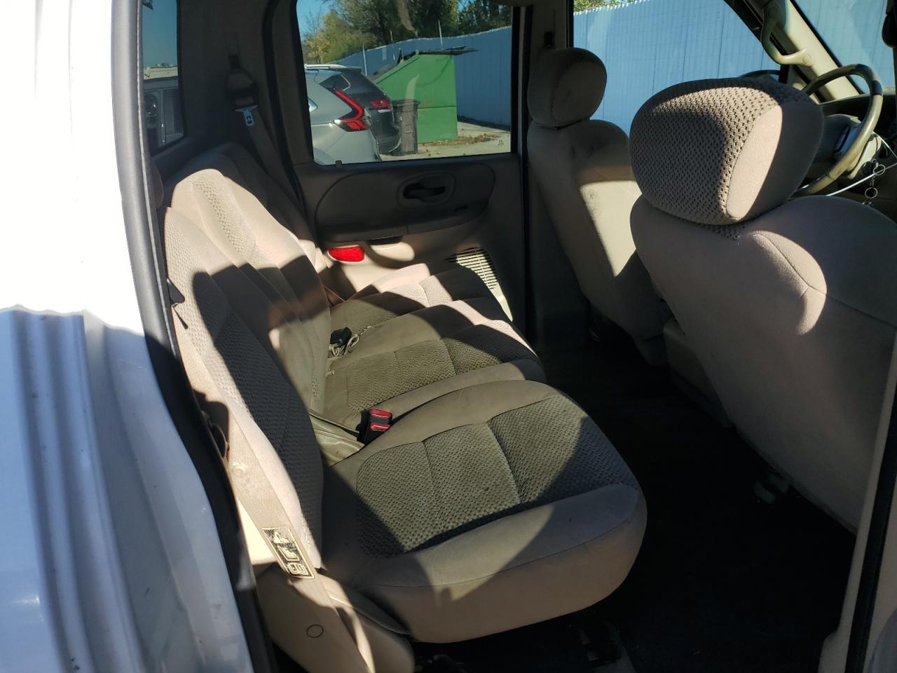 2002 Ford F150 Supercrew VIN: 1FTRW08L02KB06413 Lot: 89562125