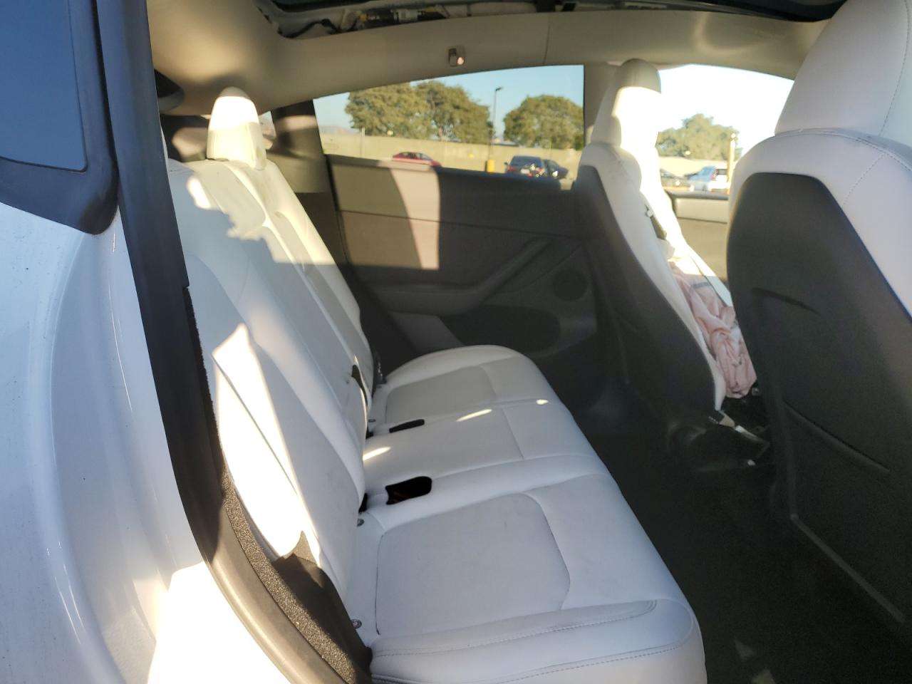 2023 Tesla Model Y VIN: 7SAYGDEF4PF964926 Lot: 84703235