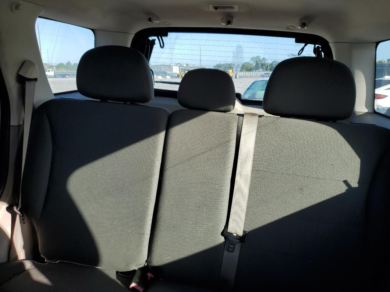 2011 Ford Escape Xls VIN: 1FMCU0C78BKC40233 Lot: 85673335