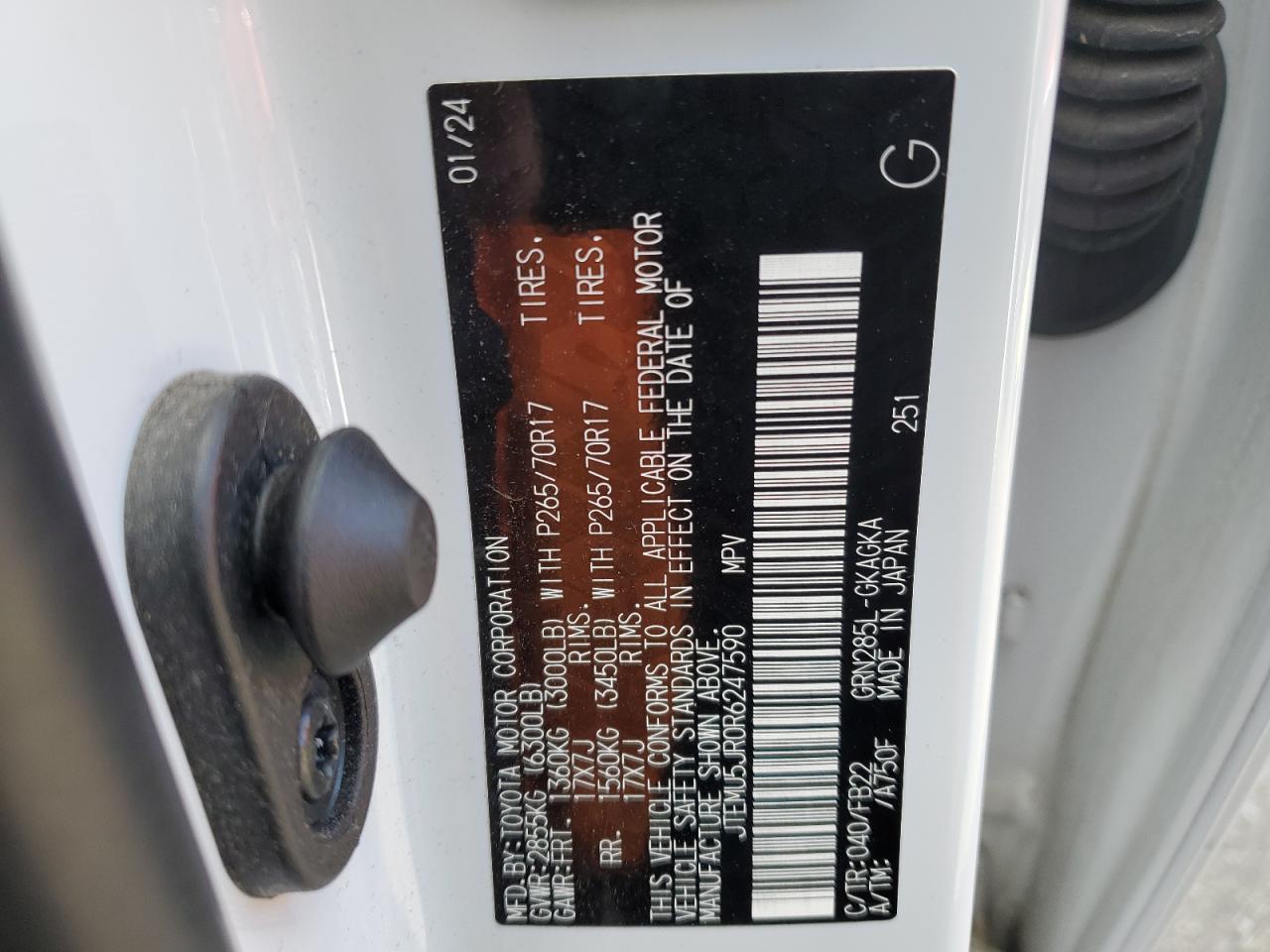 2024 Toyota 4Runner Sr5/Sr5 Premium VIN: JTEMU5JR0R6247590 Lot: 89729425