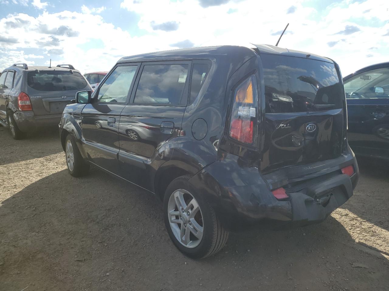 2010 Kia Soul + VIN: KNDJT2A20A7183738 Lot: 90640665