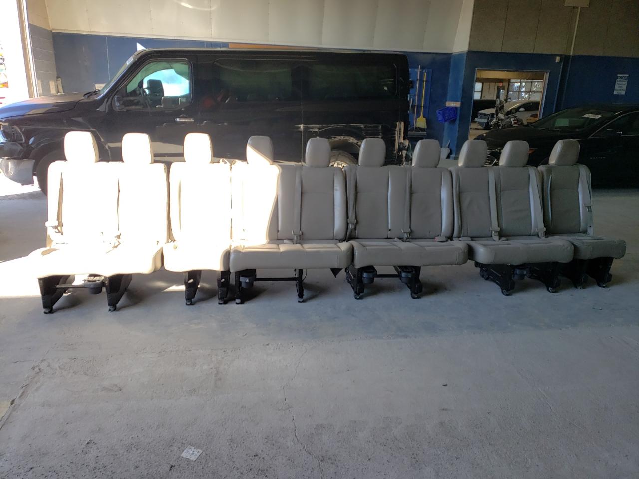 2016 Nissan Nv 3500 S VIN: 5BZAF0AA0GN855403 Lot: 81869055