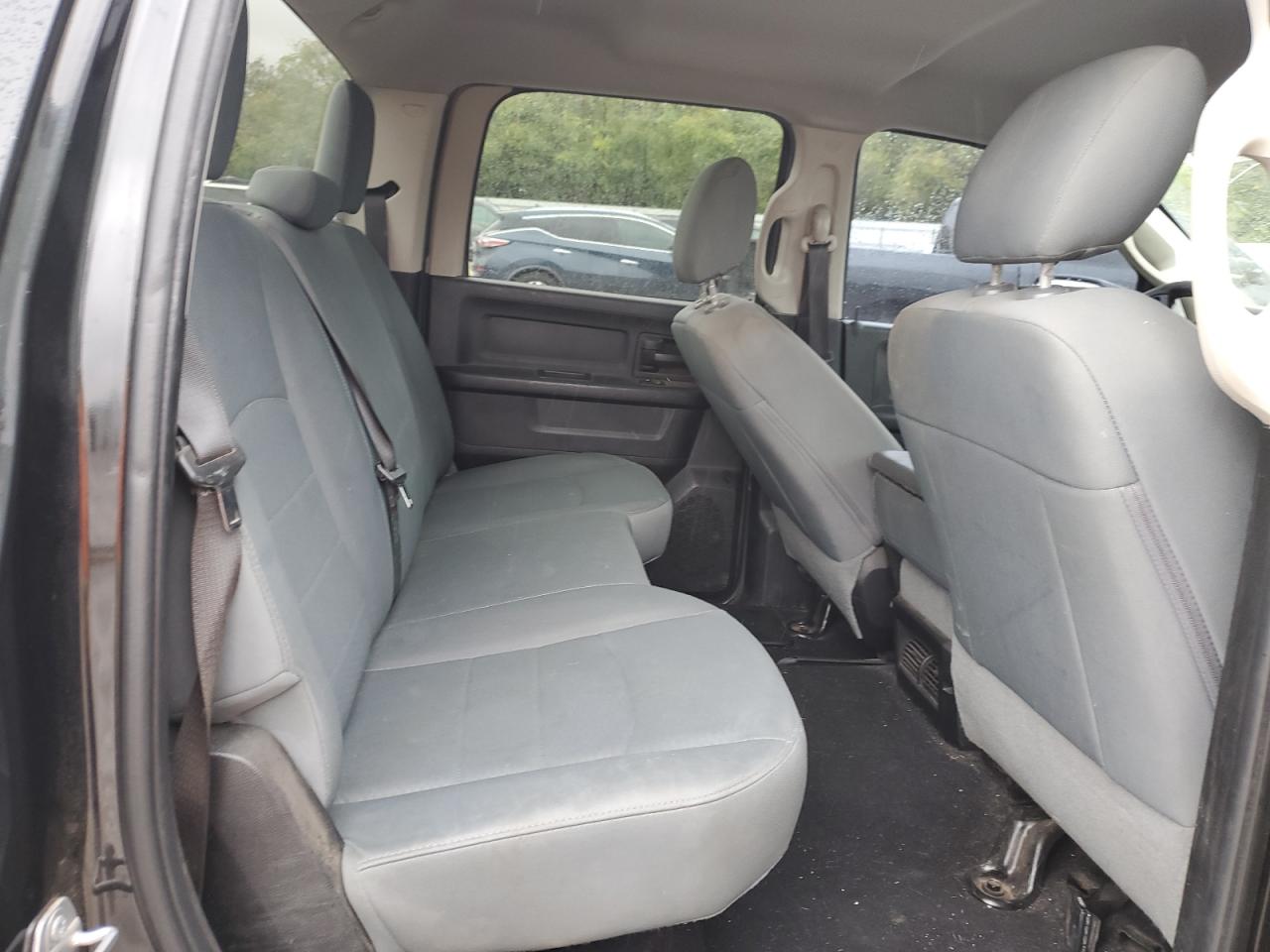 2018 Ram 1500 St VIN: 3C6RR7KT5JG227525 Lot: 82766835