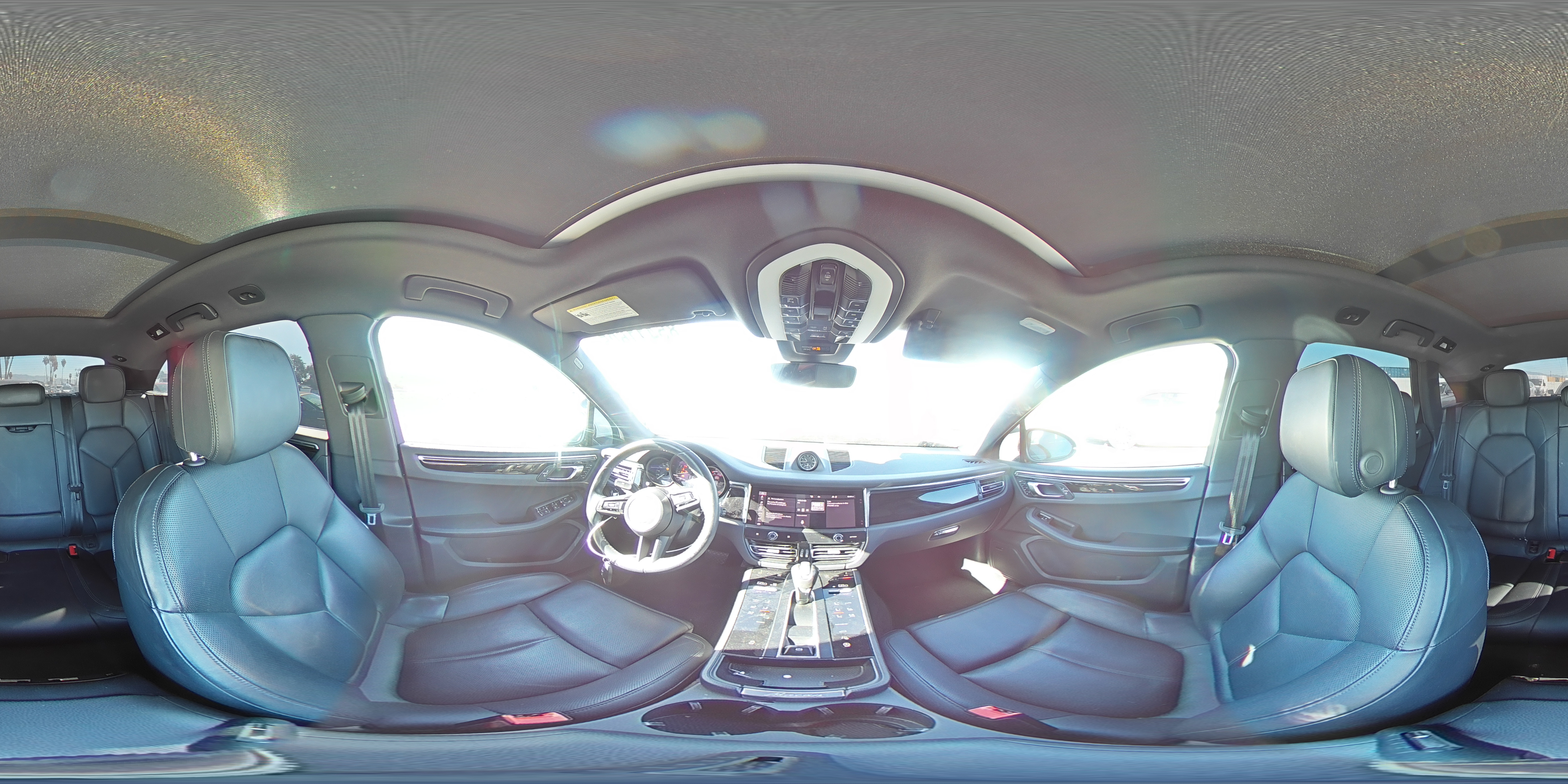 2024 Porsche Macan Base VIN: WP1AA2A52RLB02210 Lot: 85411605