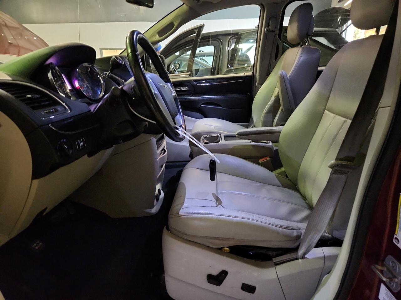 2013 Chrysler Town & Country Touring VIN: 2C4RC1BG3DR622845 Lot: 85307965