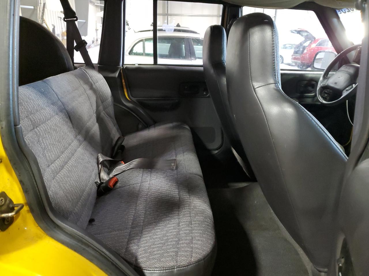 2000 Jeep Cherokee Sport VIN: 1J4FF48S5YL211365 Lot: 89851025