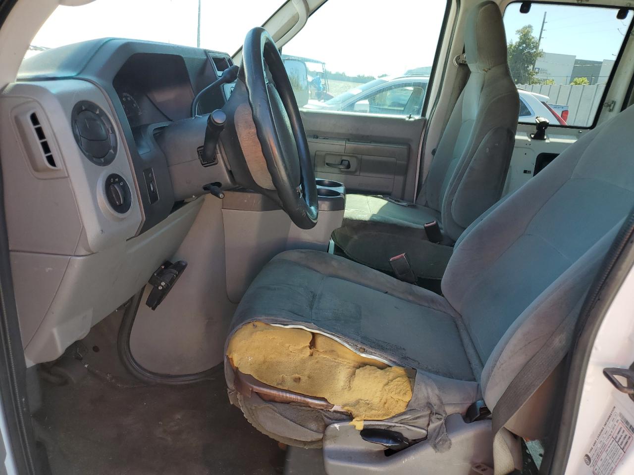 2009 Ford Econoline E350 Super Duty Wagon VIN: 1FBNE31L89DA55131 Lot: 82414385