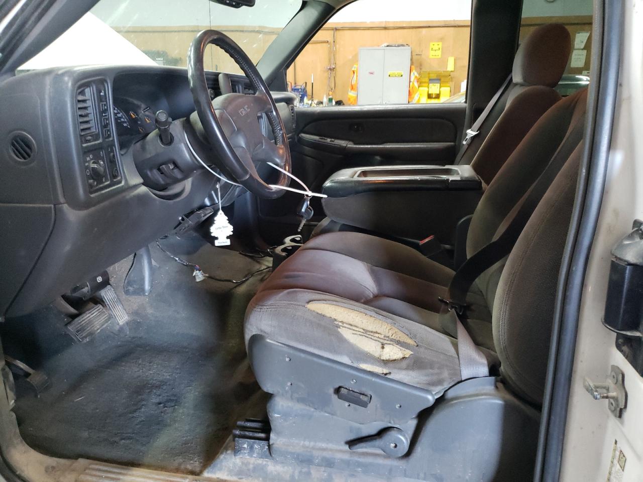 2004 GMC Sierra K2500 Heavy Duty VIN: 1GTHK29U84E367834 Lot: 84522325