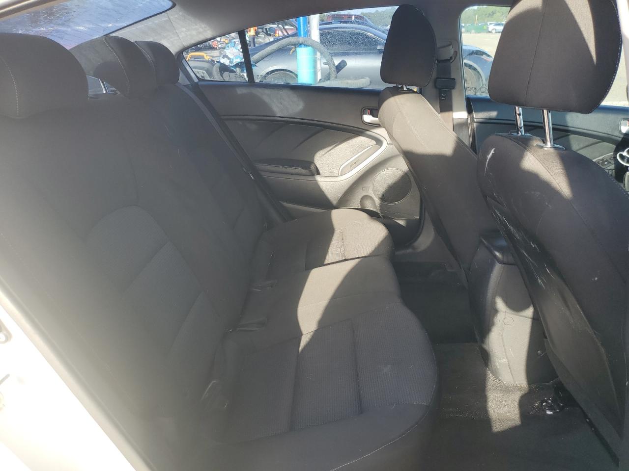 2017 Kia Forte Lx VIN: 3KPFK4A74HE027440 Lot: 85563785