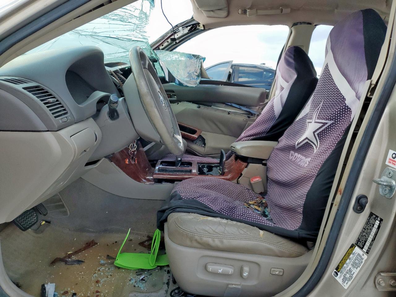 2005 Toyota Camry Le VIN: 4T1BE32K05U524383 Lot: 82257885