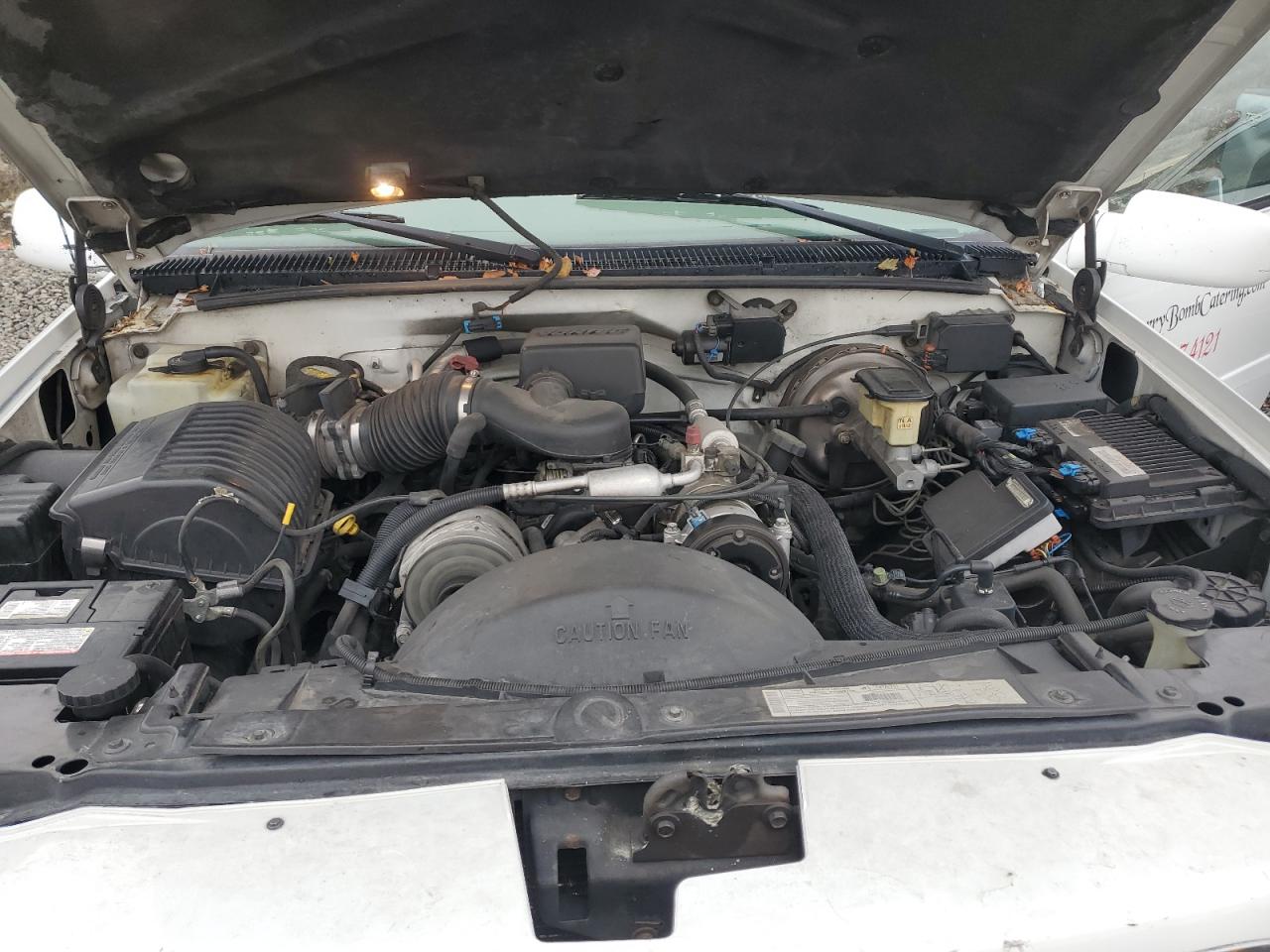 2000 Cadillac Escalade Luxury VIN: 1GYEK63R1YR227826 Lot: 86548275