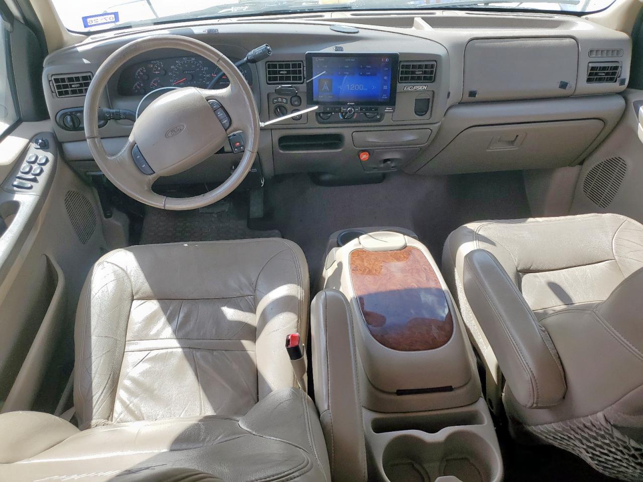 2000 Ford Excursion Limited VIN: 1FMNU43S4YEE15637 Lot: 85521285