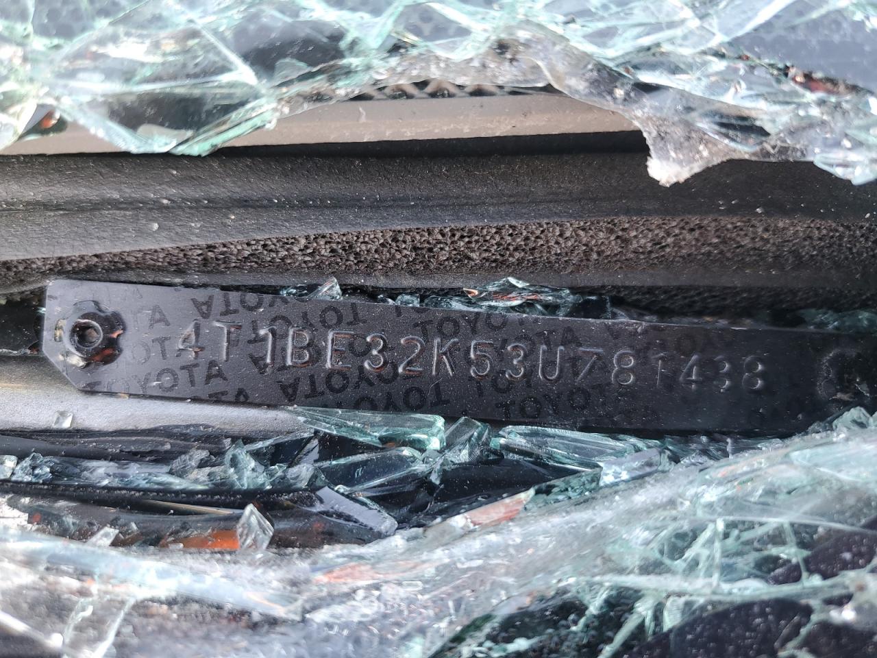 2003 Toyota Camry Le VIN: 4T1BE32K53U781438 Lot: 86624775